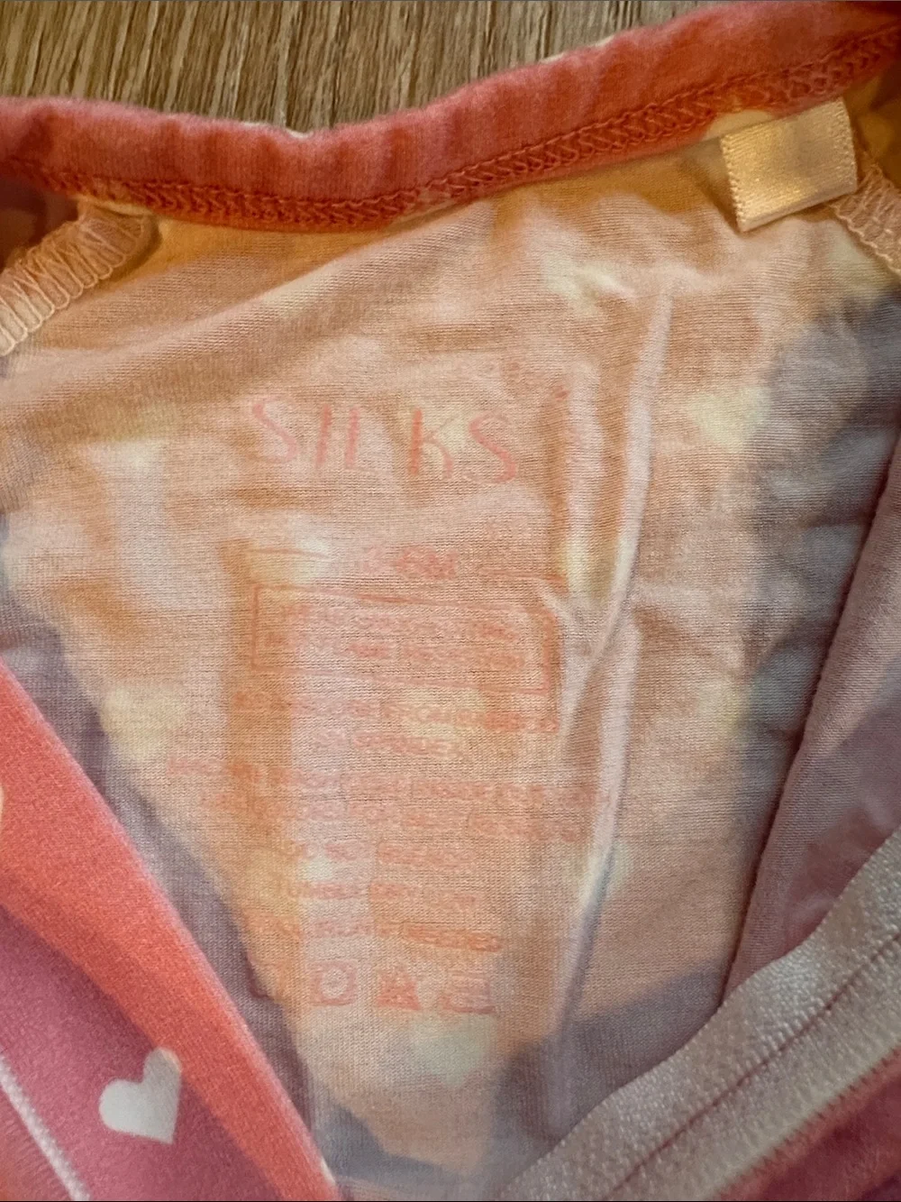 Silks lightly loved